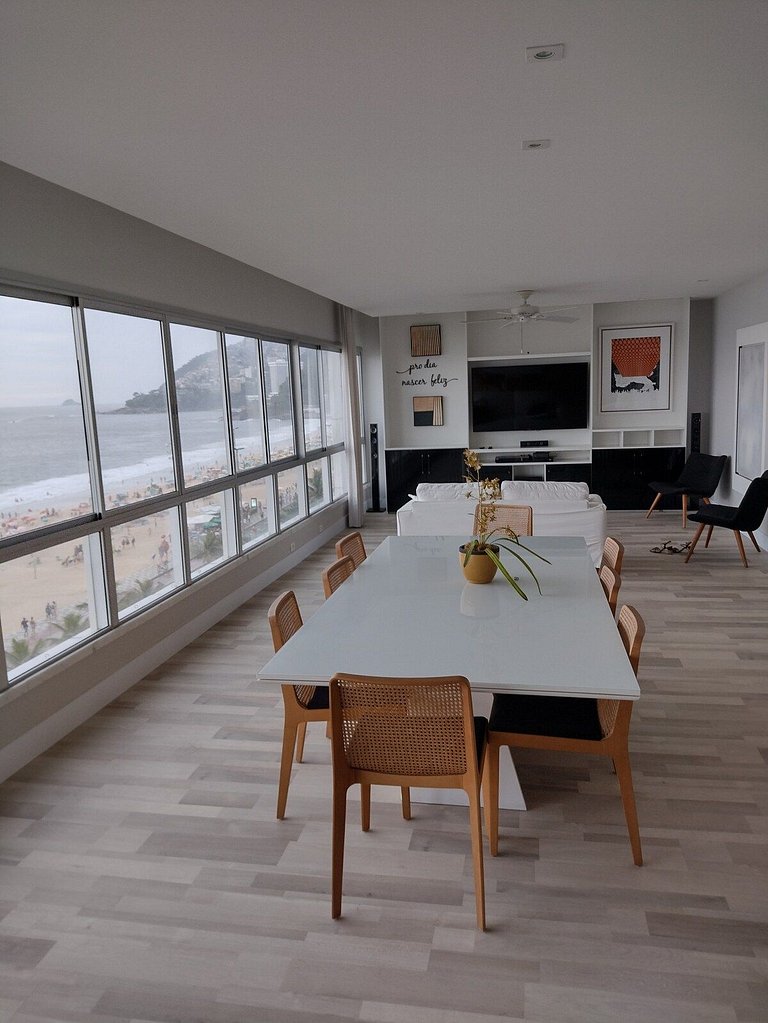 Leblon Oceanfront