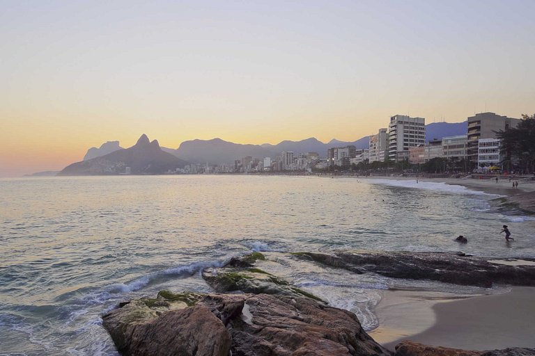 Centro Rio 2 (trabalho, cultura e boemia)
