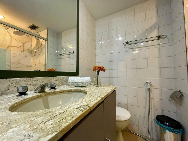 Copacabana - Posto 3 com Piscina, Academia e Vaga