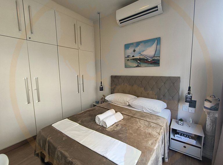 Ipanema - Jangadeiros, 5 min praia e 1 min metrô.