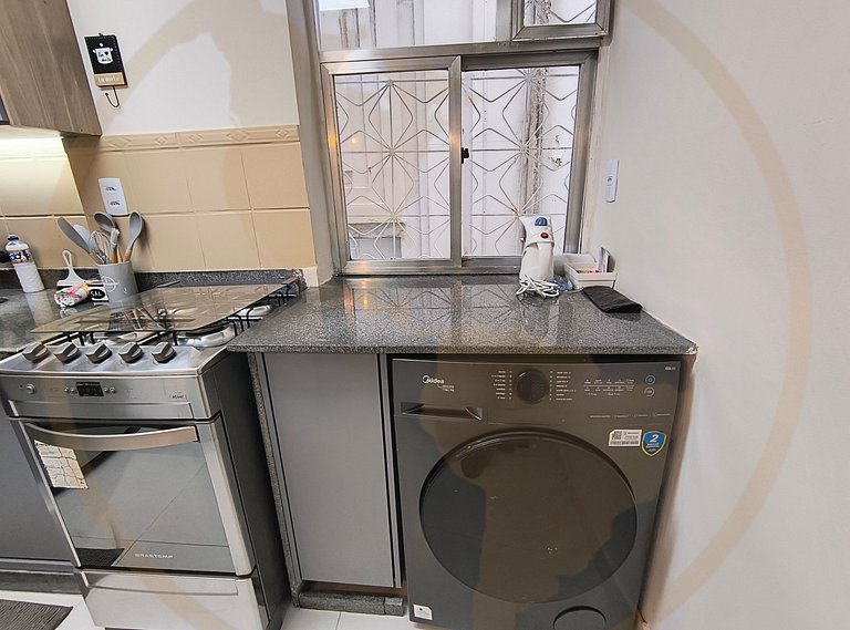 Ipanema - Jangadeiros, 5 min praia e 1 min metrô.