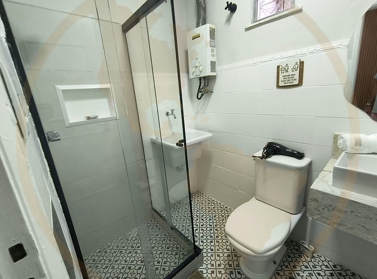 Ipanema - Jangadeiros, 5 min praia e 1 min metrô.