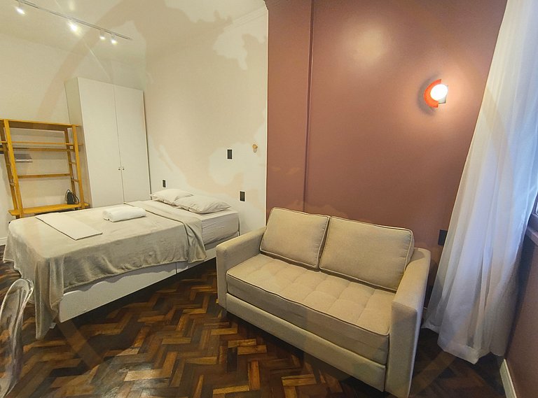 Leme - Av. Atlântica, pé na areia