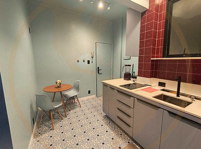 Leme - Av. Atlântica, pé na areia