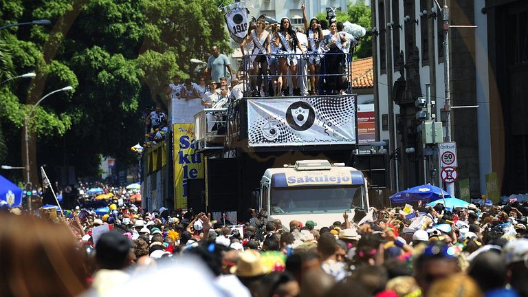 Botafogo, metrô, arte e boemia