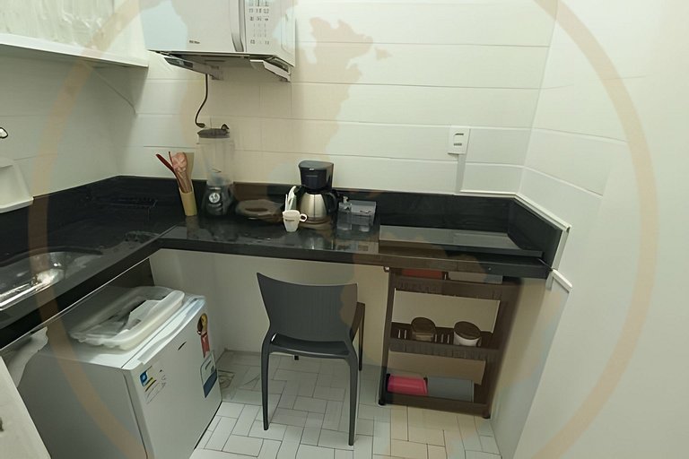 Estúdio "Tipo Casa" na Quadra da Praia do Leblon