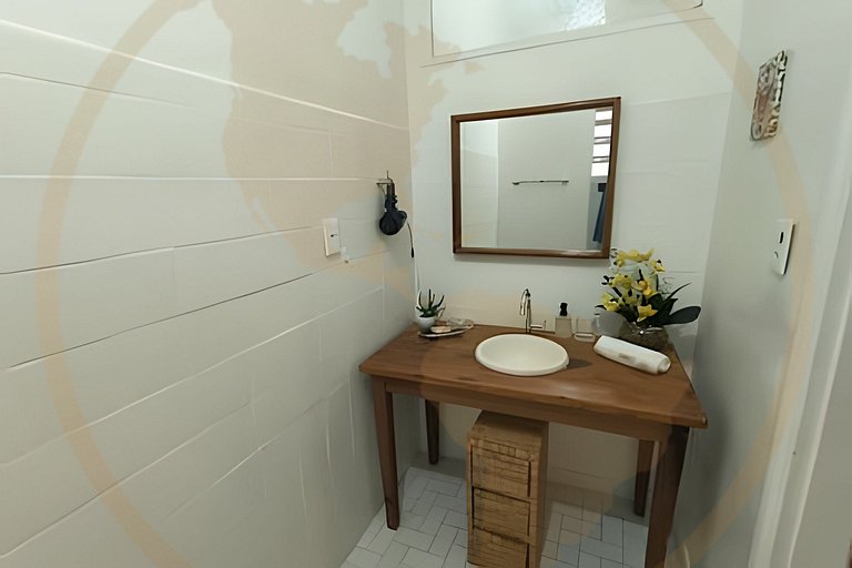 Estúdio "Tipo Casa" na Quadra da Praia do Leblon