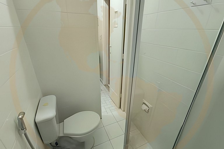 Estúdio "Tipo Casa" na Quadra da Praia do Leblon