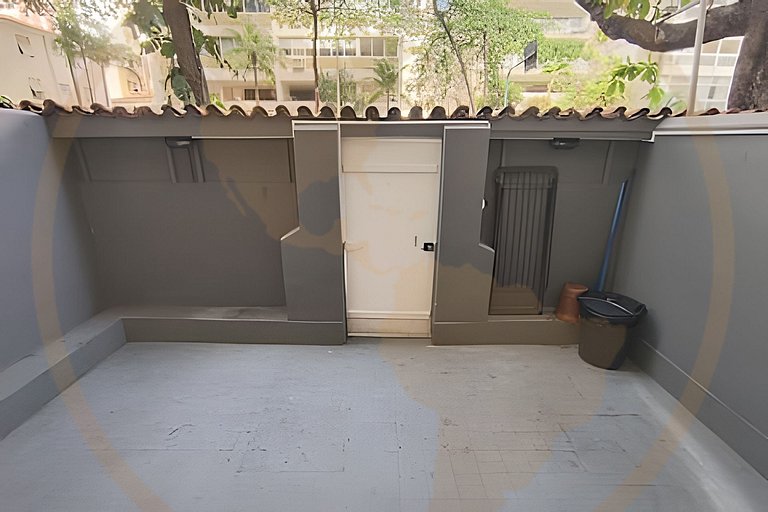 Estúdio "Tipo Casa" na Quadra da Praia do Leblon