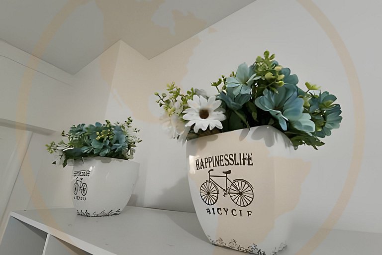 Estúdio "Tipo Casa" na Quadra da Praia do Leblon