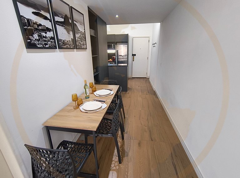 Estúdio moderno a poucos passos da praia