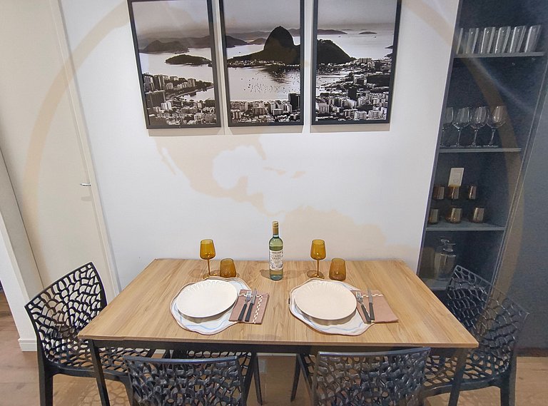 Estúdio moderno a poucos passos da praia