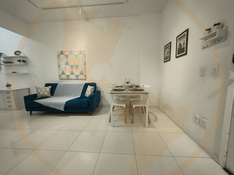 Copacabana: Apartamento equipado na praia