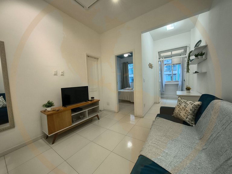 Copacabana: Apartamento equipado na praia