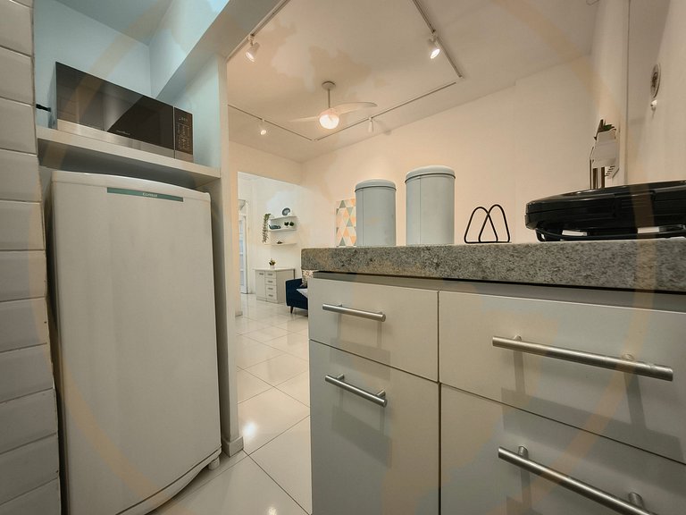 Copacabana: Apartamento equipado na praia