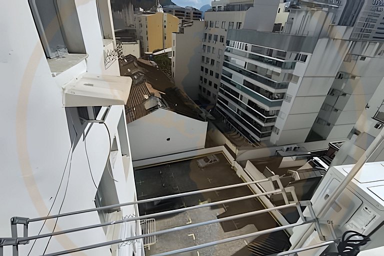 Estúdio Prático e Equipado no Coração de Botafogo