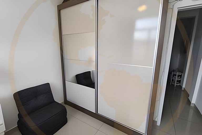 Praia de Botafogo II, shopping, bares e metrô