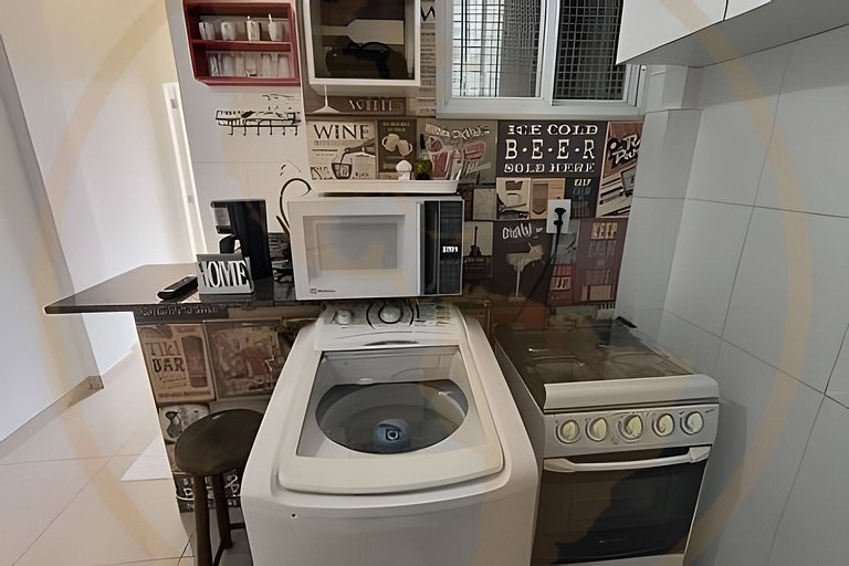 Praia de Botafogo II, shopping, bares e metrô