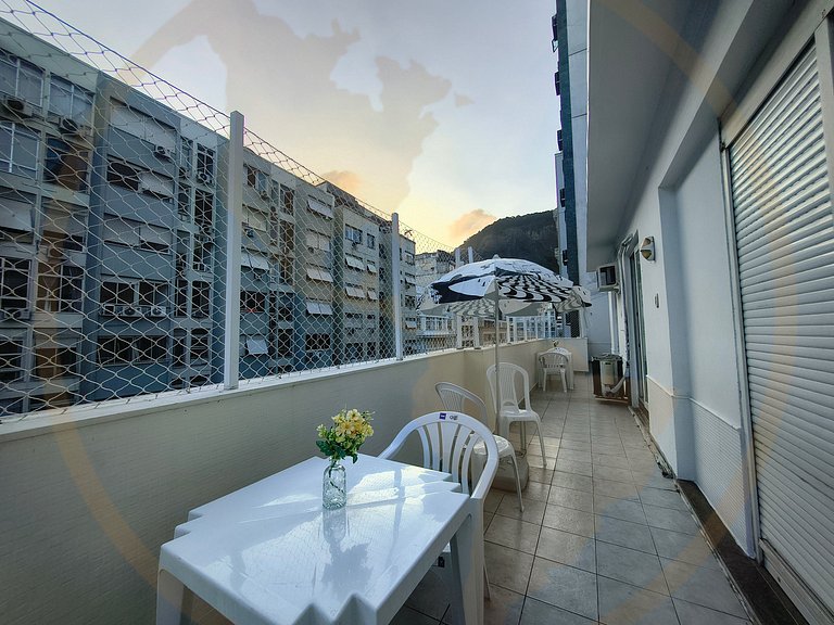 Cobertura -Perto Copacabana Palace e 200m da Praia